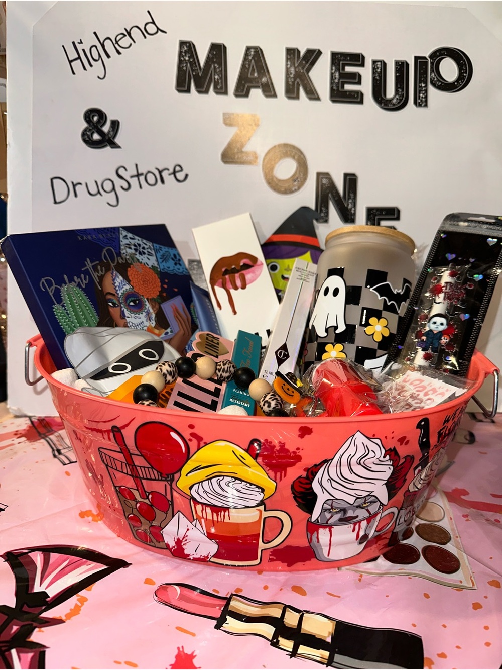 BOO BASKET (KYLIE, CHARLOTTE TILBURY, TOO FACE ETC…)